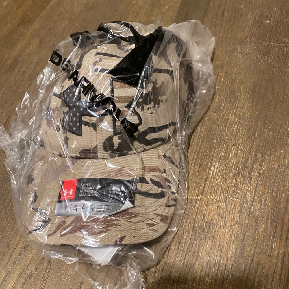 Under Armour camo hat